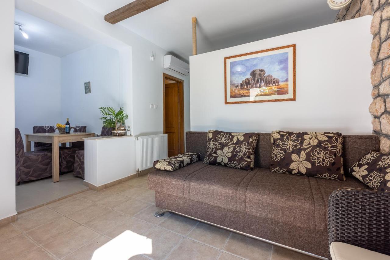Apartmani Anita Dramalj Kültér fotó