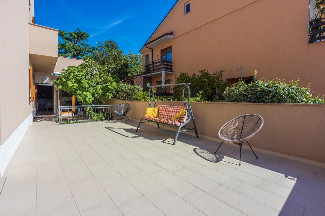Apartmani Anita Dramalj Kültér fotó